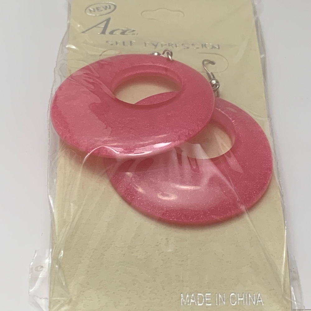 Pink Earring - Picture 3 of 4